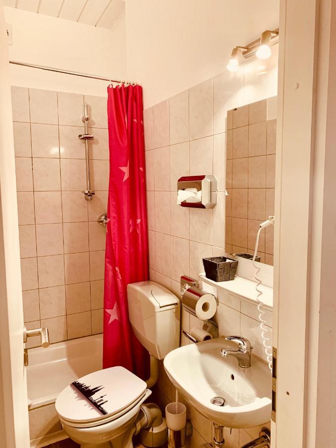Hotel Gasthaus Zur Eule Köln Ngoại thất bức ảnh