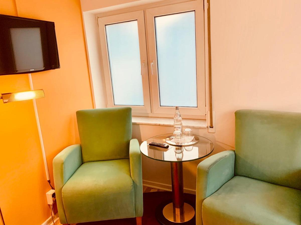 Hotel Gasthaus Zur Eule Köln Ngoại thất bức ảnh